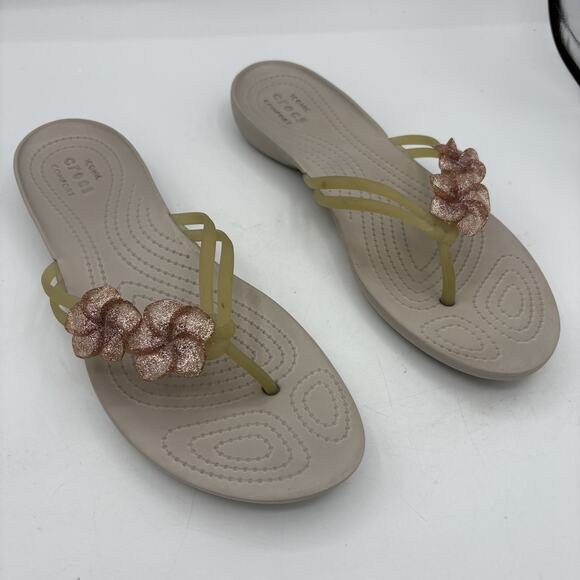 Crocs Sandals Womens Size‎ 9 Floral Thong Slip On Shoes Iconic Comfort Summer - Picture 1 of 10